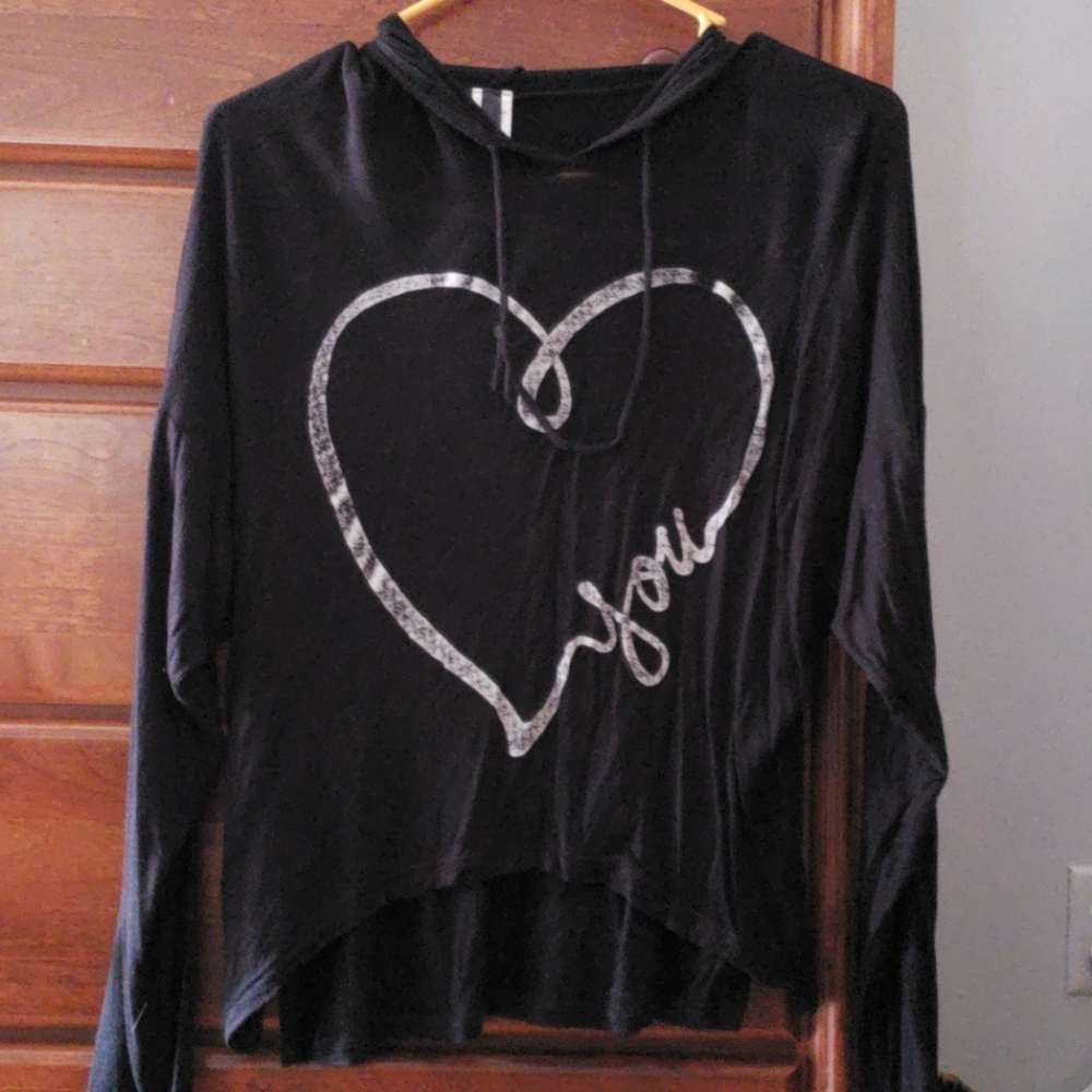 Thin sweatshirt